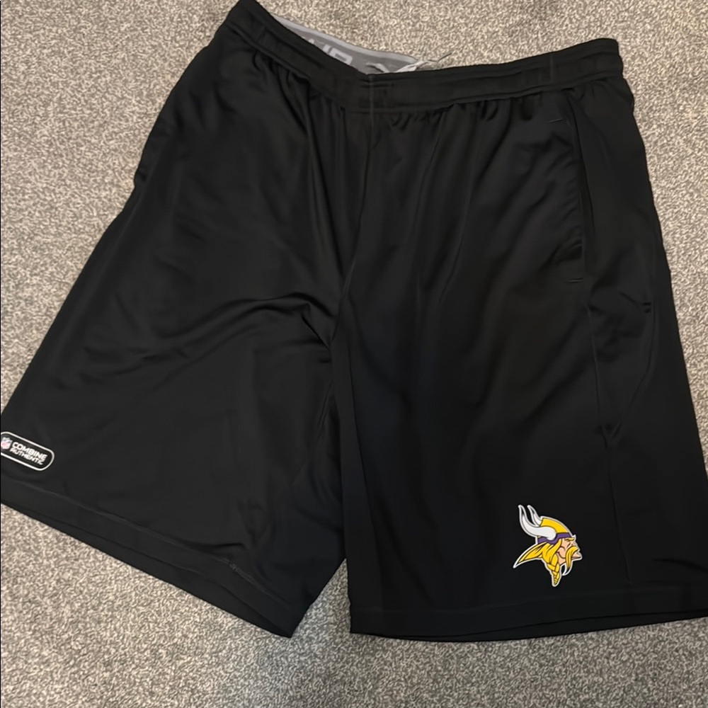 Under Armour Black Athletic Shorts NFL Vikings Combine Authentic